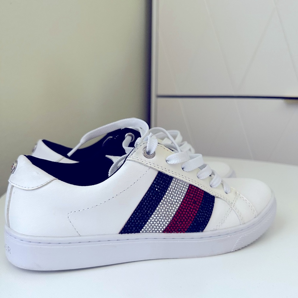 Tommy Hilfiger Women Shoes
